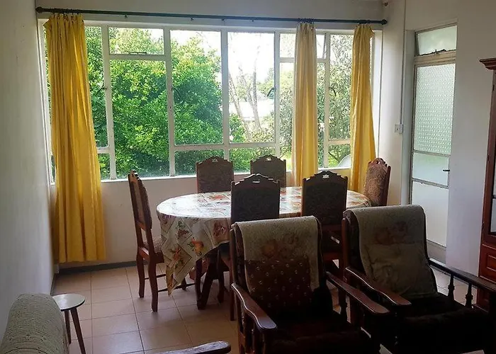 Appartement Modeste Au Centre Ville, Tramway