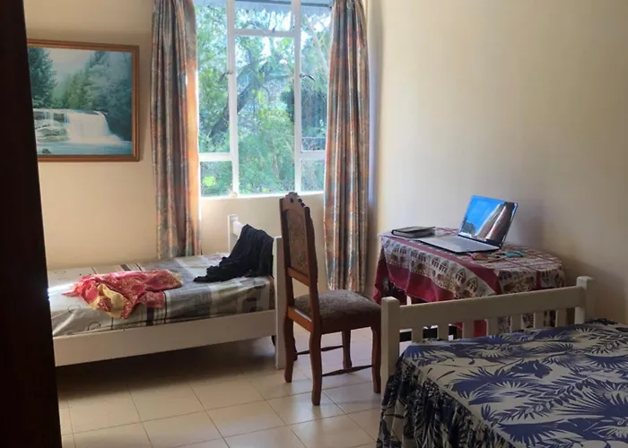 Appartement Modeste Au Centre Ville, Tramway